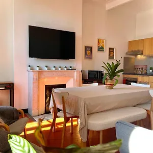 Maï Homes - Le Belle Vue Appartement